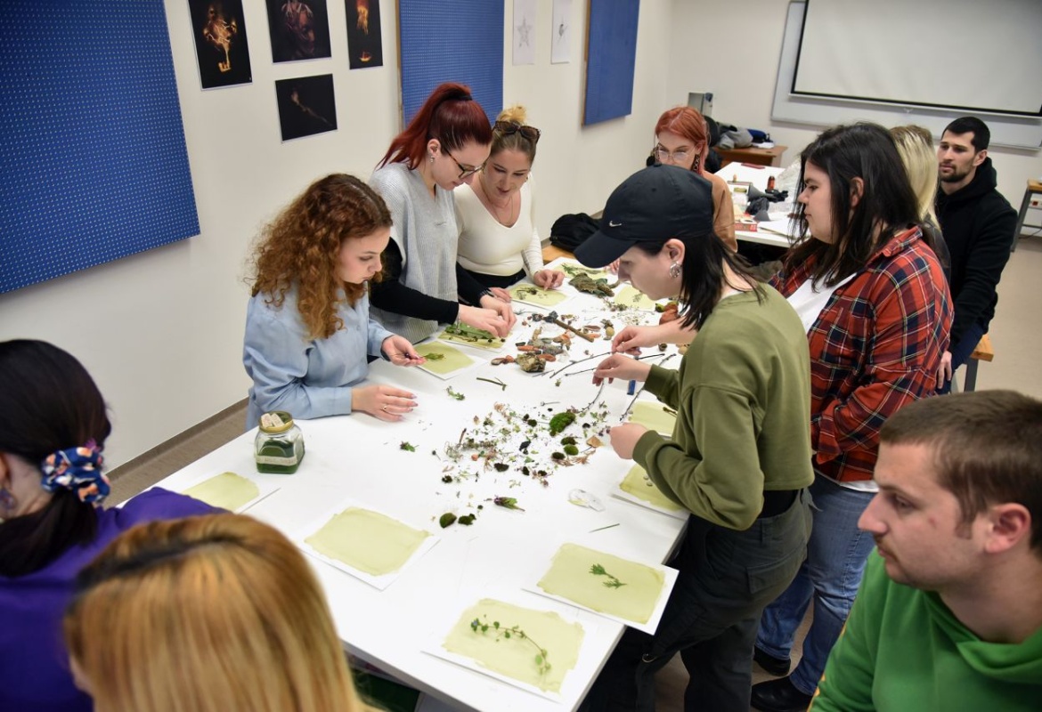 Sustainable Printmaking Revealed: Anthotyping Workshop with Elizabeth Shores